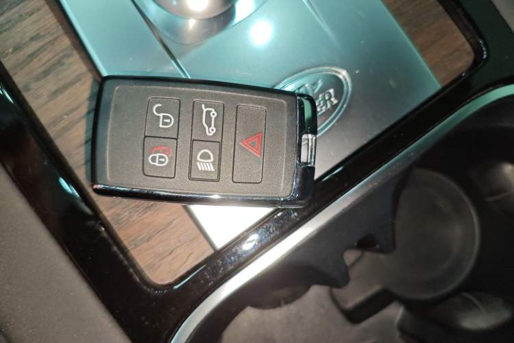 Used Land Rover Discovery Sport 2022 249 PS R-Dynamic S Performance Edition 5 Seats