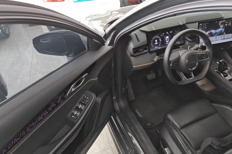 Used Lynk & Co 03 2023 1.5TD DCT JingPro
