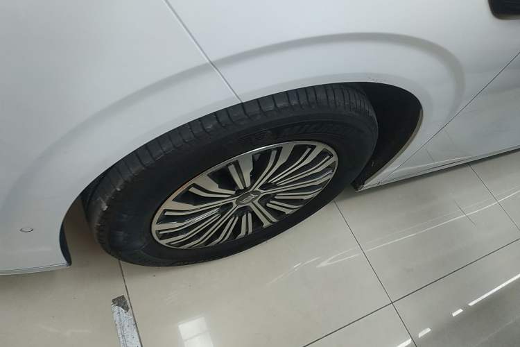 Used BYD Xia 2025 DM-i 1.5T 180km Beyond Edition
