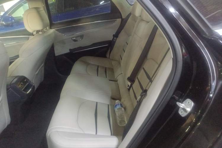 Used BYD e9 2021 Business Edition
