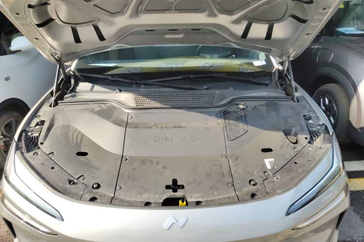 Used ONVO L60 2024 60 kWh Rear-Drive Version
