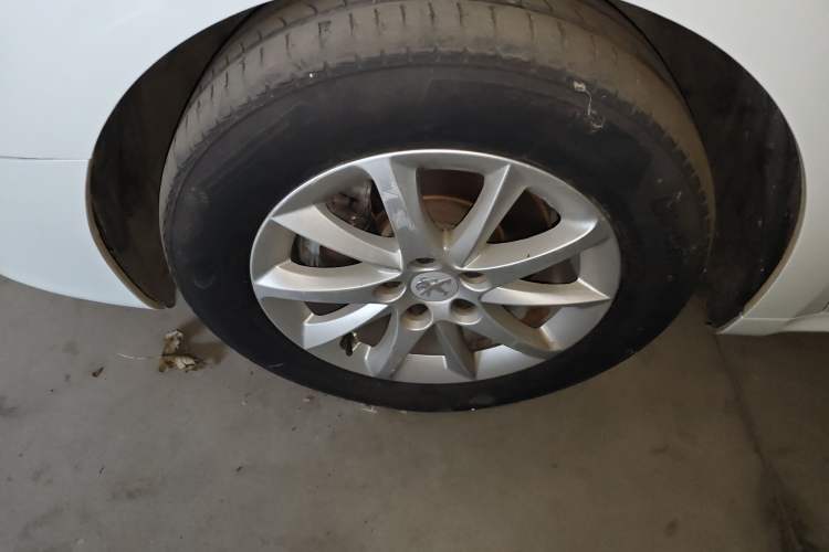 Used Peugeot 508 2013 2.0L 2nd Anniversary Edition with Automatic Sunroof – Classic Version