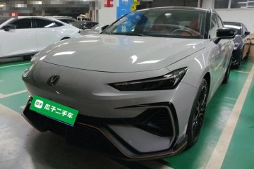 Used Changan UNI-V 2025 Model Third-Generation 2.0T Dynamic Edition