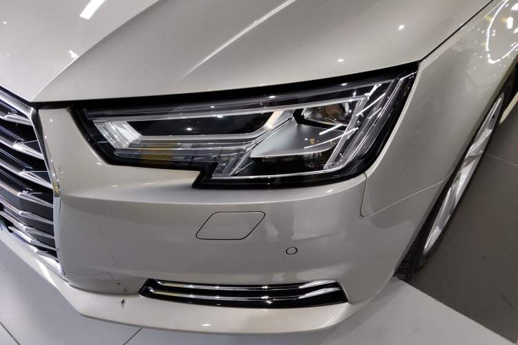 Used Audi A4L 2018 30th Anniversary Edition 40 TFSI Trendy Model
