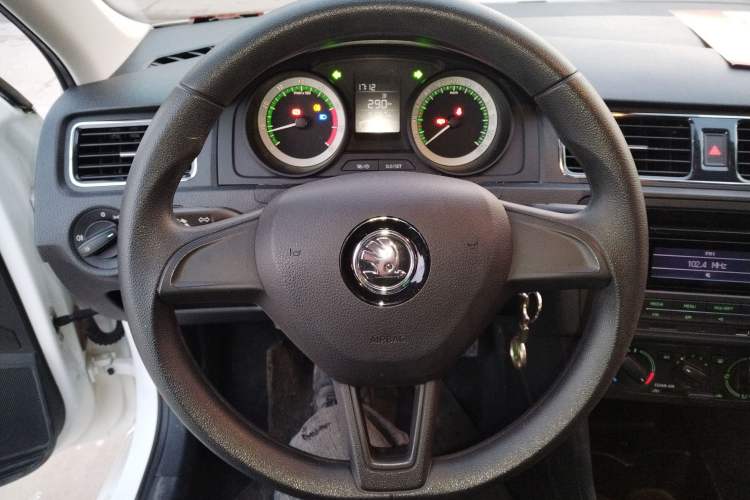 Used Skoda Rapid Spaceback 2018 1.6L Manual Standard Edition
