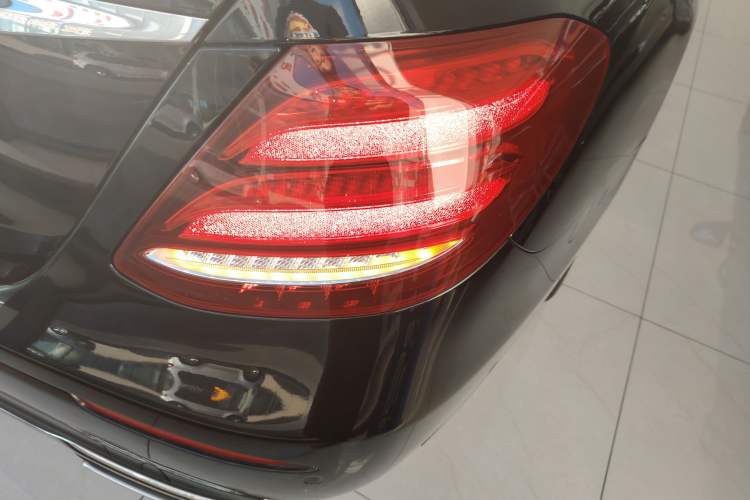 Used Mercedes-Benz E-Class 2017 E 200 L 4MATIC
