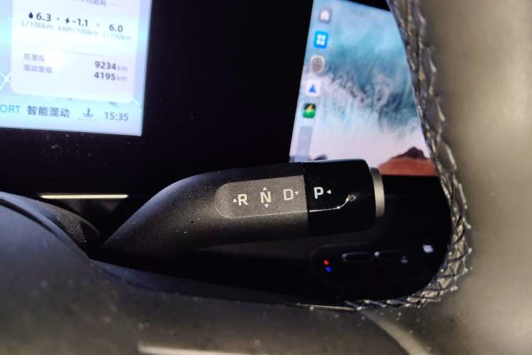 Used Roewe D7 2023 DMH 125km Superior Edition
