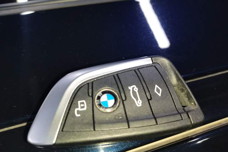 Used BMW 3 Series 2021 Second Facelift 325Li xDrive M Sport Package