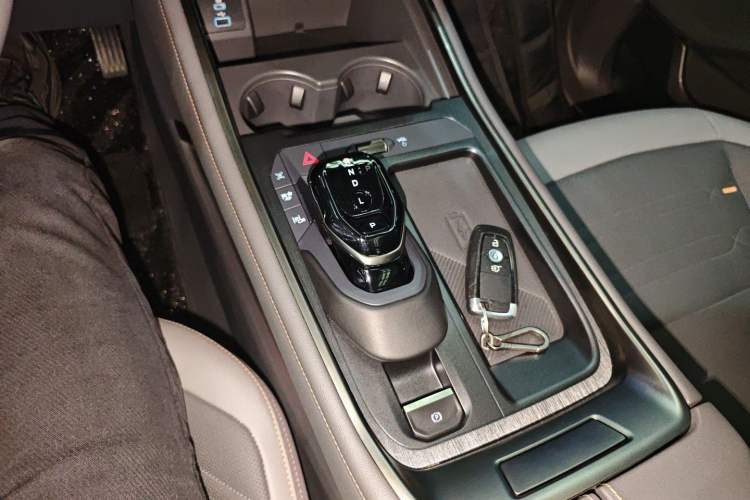 Used Ford Edge 2023 Edge L 2.0T EcoBoost E-Hybrid Four-Wheel Drive Seven-Seat Supreme Model