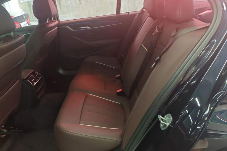 Used BMW 5 Series New Energy 2022 Restyled 535Le M Sport Package
