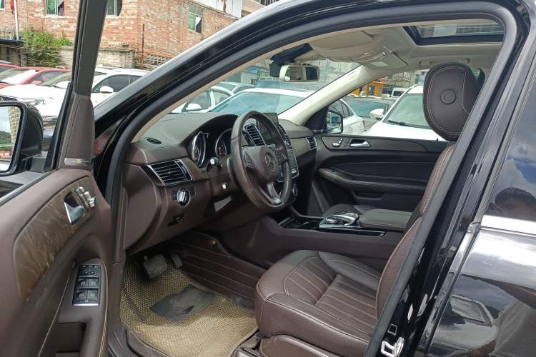 Used Mercedes-Benz GLE 2017 GLE 320 4MATIC Luxury Model
