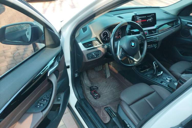 Used BMW X1 2020 sDrive25Li Leading Model
