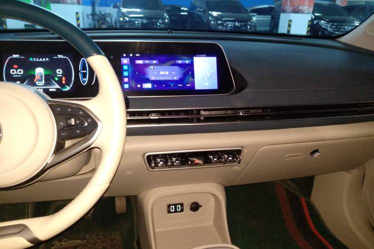 Used ORA Good Cat 2021 400km Standard Range Venus Edition Lithium-Ion Battery