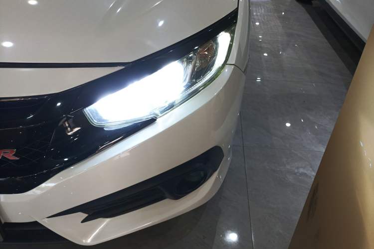 Used Honda Civic 2016 180TURBO CVT Comfort Version
