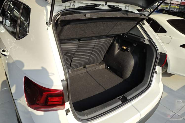 Used Volkswagen Tharu 2021 280TSI Two-Wheel-Drive Luxury Plus Edition
