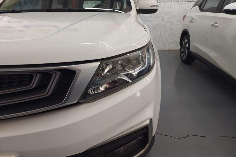 Used Geely Auto Vision X6 2018 1.8L Manual 4G Connect Luxury Edition
