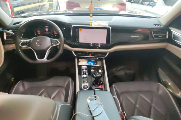 Used Volkswagen Teramont 2024 530 V6 All-Wheel-Drive Dragon Edition
