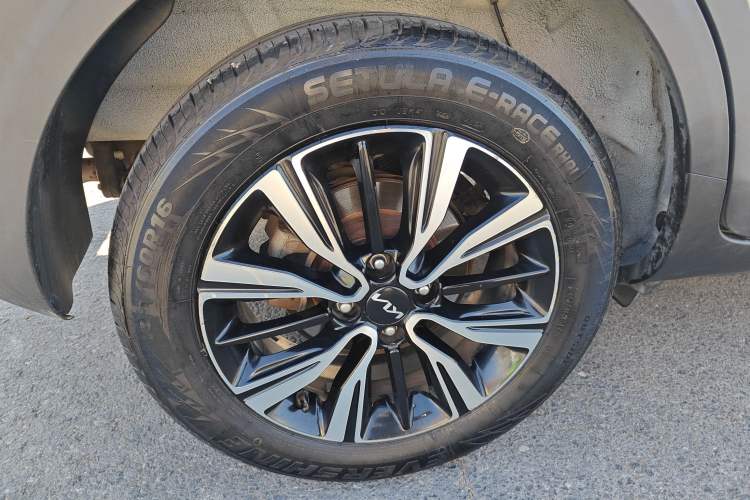 Used Kia kx1 Stonic 2021 1.4L CVT Fun Edition
