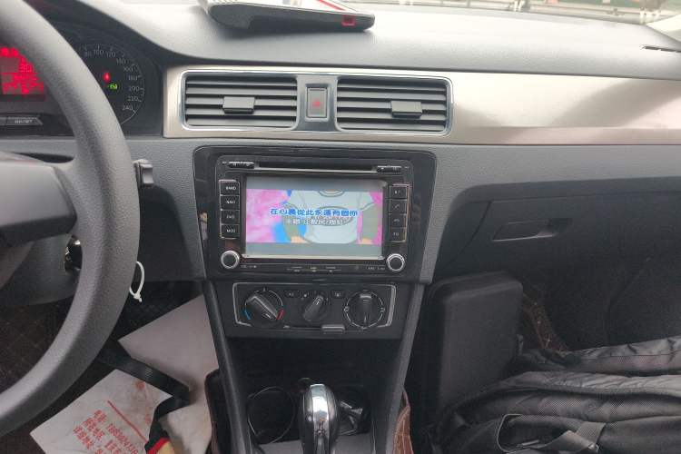 Used Volkswagen Santana 2015 1.6L Automatic Comfort Edition
