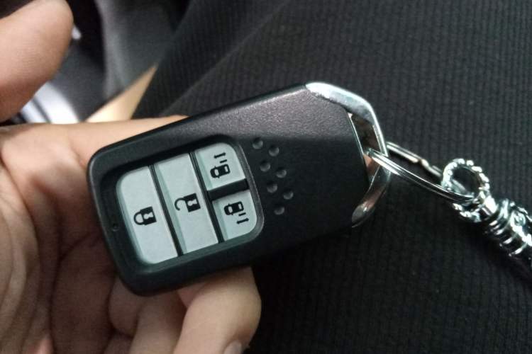 Used Honda Elysion 2019 2.0L Hybrid Luxury Edition
