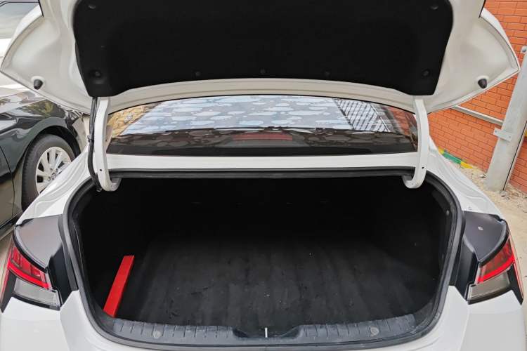 Used Hyundai Elantra 2021 1.5L CVT GLX Elite Edition
