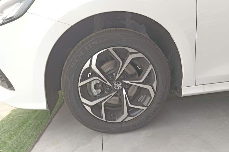 Used MG 5 2023 180 DVVT Manual Fashion Edition