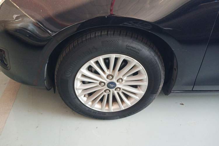 Used Ford Escort 2015 1.5L Automatic Comfort Model
