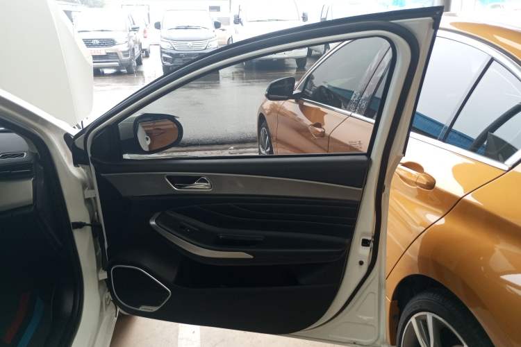 Used Chery Arrizo 5 2019 Revised PRO 1.5L CVT Youth Edition China VI Standard
