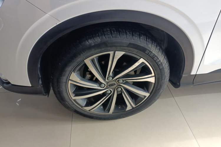 Used Geely Auto Coolray 2019 260T DCT Explorer China VI Standard
