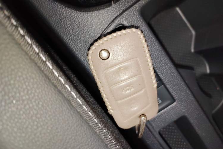 Used Volkswagen T-ROC 2021 Revised Version 280TSI DSG Two-Wheel Drive Comfort & Smart Connectivity Edition
