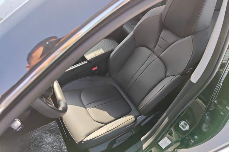 Used Dongfeng Aeolus Yixuan 2024 1.5L Automatic JingSu Edition
