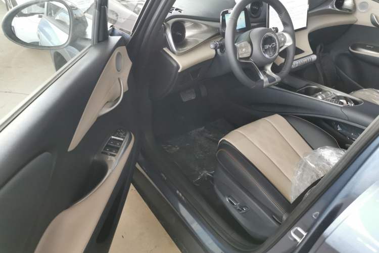 Used BYD Dolphin 2025 420km Free Edition
