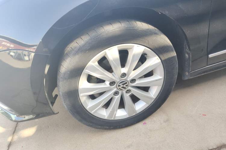 Used Volkswagen Sagitar 2015 230TSI Automatic Comfort Version
