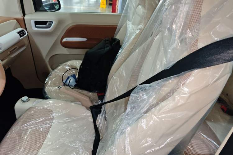 Used Wuling Hongguang MINIEV 2024 3rd Generation 215km Youth Edition