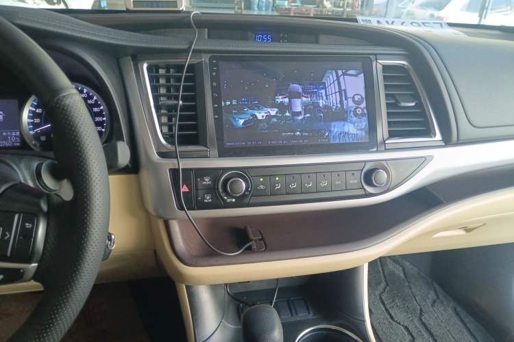 Used Toyota Highlander 2018 2.0T Two-Wheel Drive Elite Edition 5 Seats Emission Standard China V
