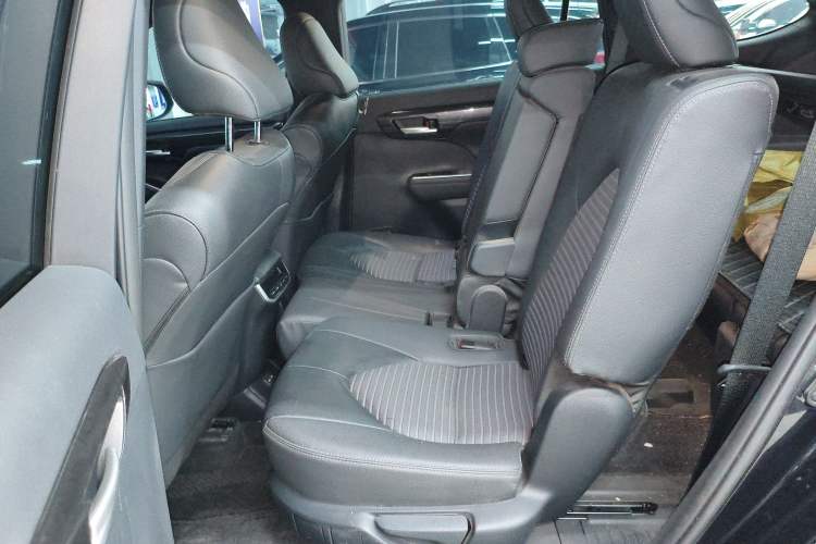 Used Toyota Crown Kluger 2022 2.5L HEV Four-Wheel Drive Luxury Edition
