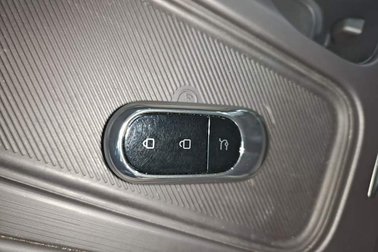 Used Leapmotor C16 2024 Range-Extended 200 Luxury Edition