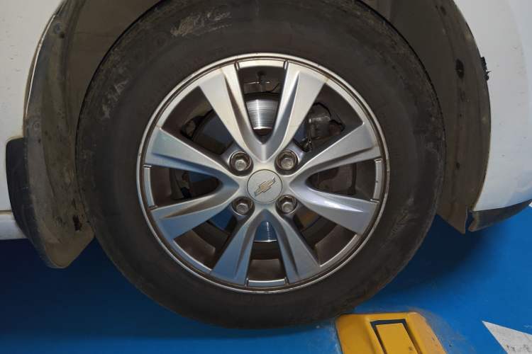 Used Chevrolet Sail 2015 Sail 3 1.3L AMT Ideal Edition
