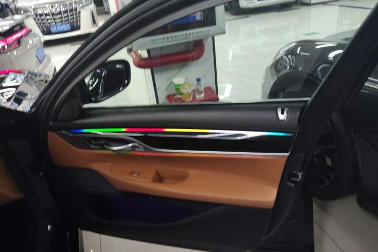 Used BMW 7 Series 2018 740Li M Sport Package Leading Model
