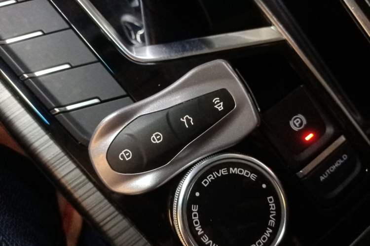 Used Geely Auto Emgrand X7 Sport 2020 1.8TD DCT Smart Connect PRO
