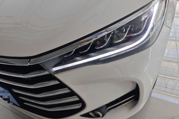 Used BYD Song MAX 2018 1.5T Automatic Smart Connect Luxury 6-Seater
