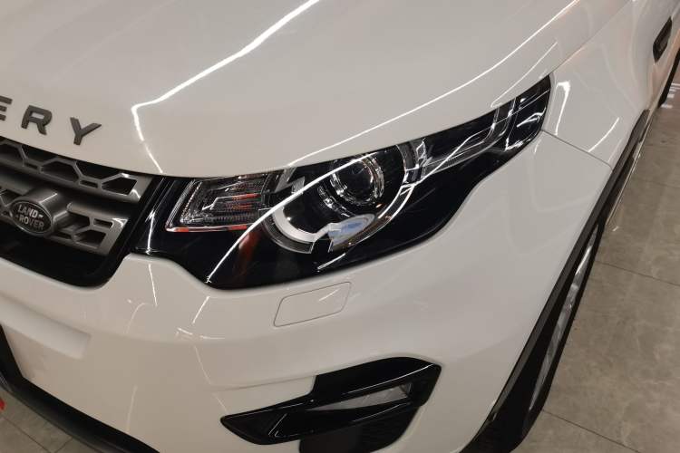 Used Land Rover Discovery Sport 2018 240 PS SE Version
