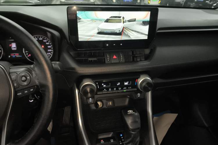 Used Toyota RAV4 2023 2.0L CVT Two-Wheel Drive Urban Edition
