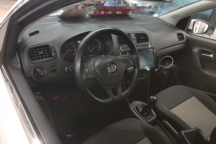 Used Volkswagen Polo 2016 1.4L Manual Fashion Model
