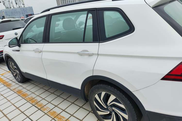 Used Volkswagen Tiguan L 2022 330TSI Automatic Two-Wheel Drive Comfort Edition
