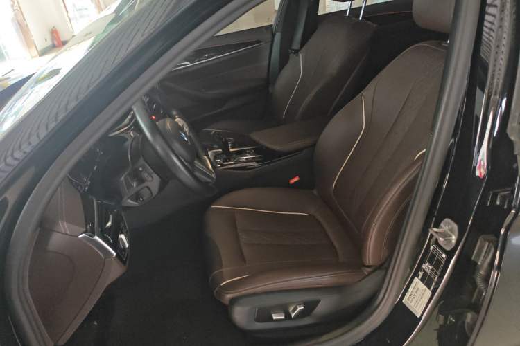 Used BMW 5 Series 2022 Second Facelift 525Li M Sport Package