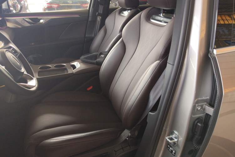 Used Wey Mocha New Energy 2024 Hi4 Four-Wheel Drive Long-Range Version
