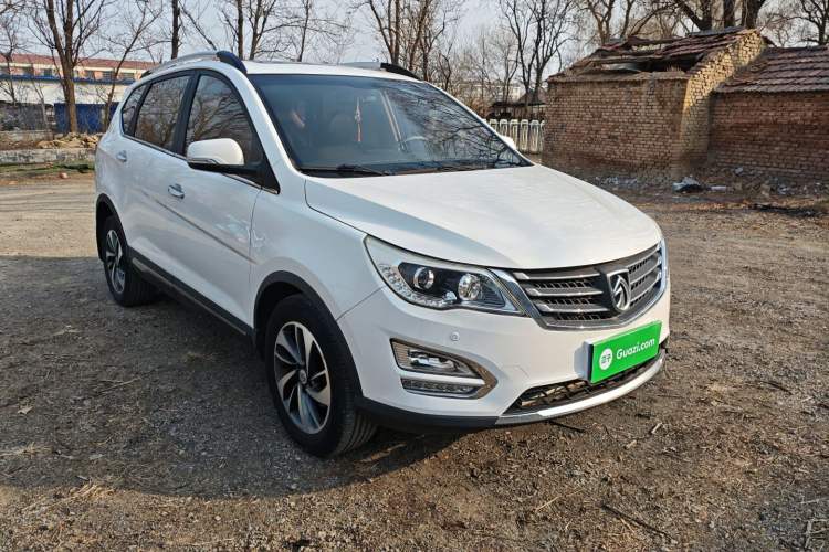 Used Baojun 560 2015 1.8L Manual Luxury Model