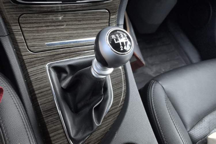 Used Zotye T600 2016 1.5T Manual Flagship Model
