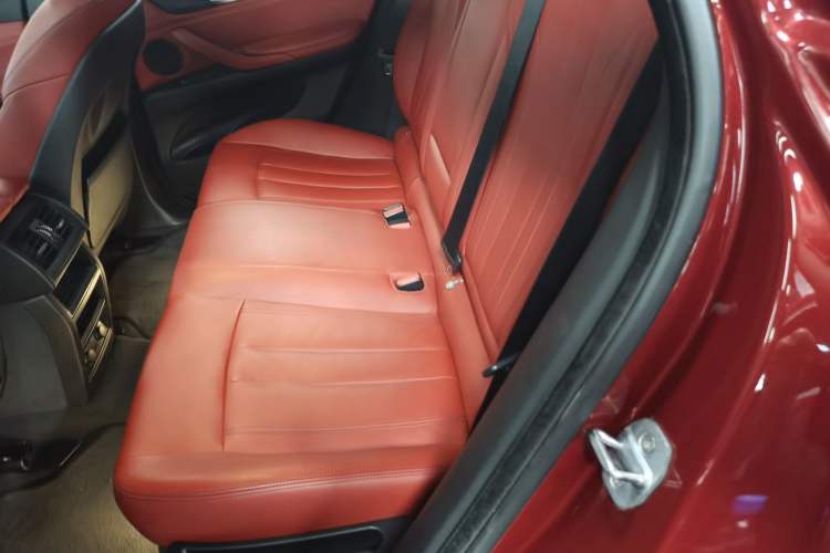 Used BMW X6 2018 xDrive28i
